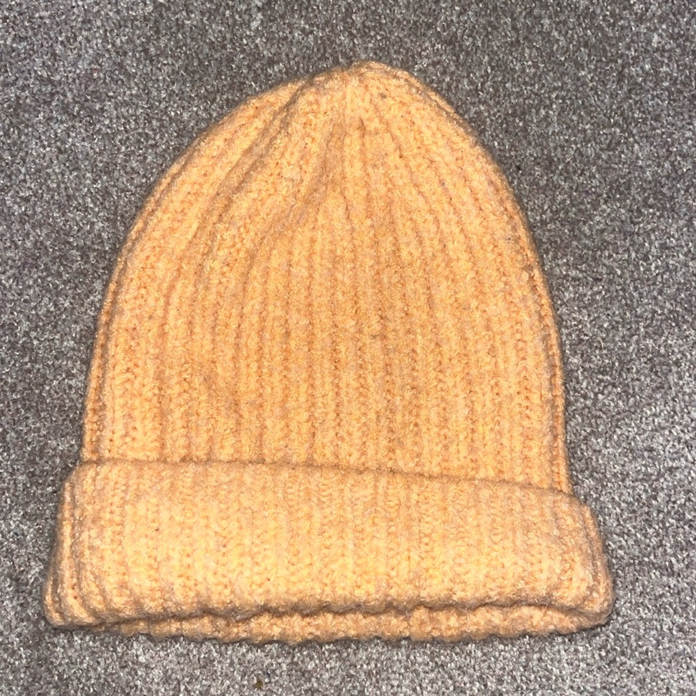 Peach Beanie!